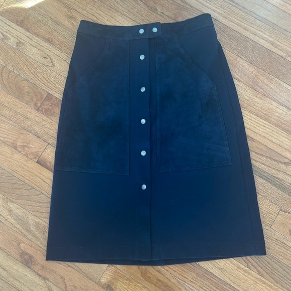 Theory Slyn Fixture Button-Front Ponte Skirt, Navy - Picture 2 of 9